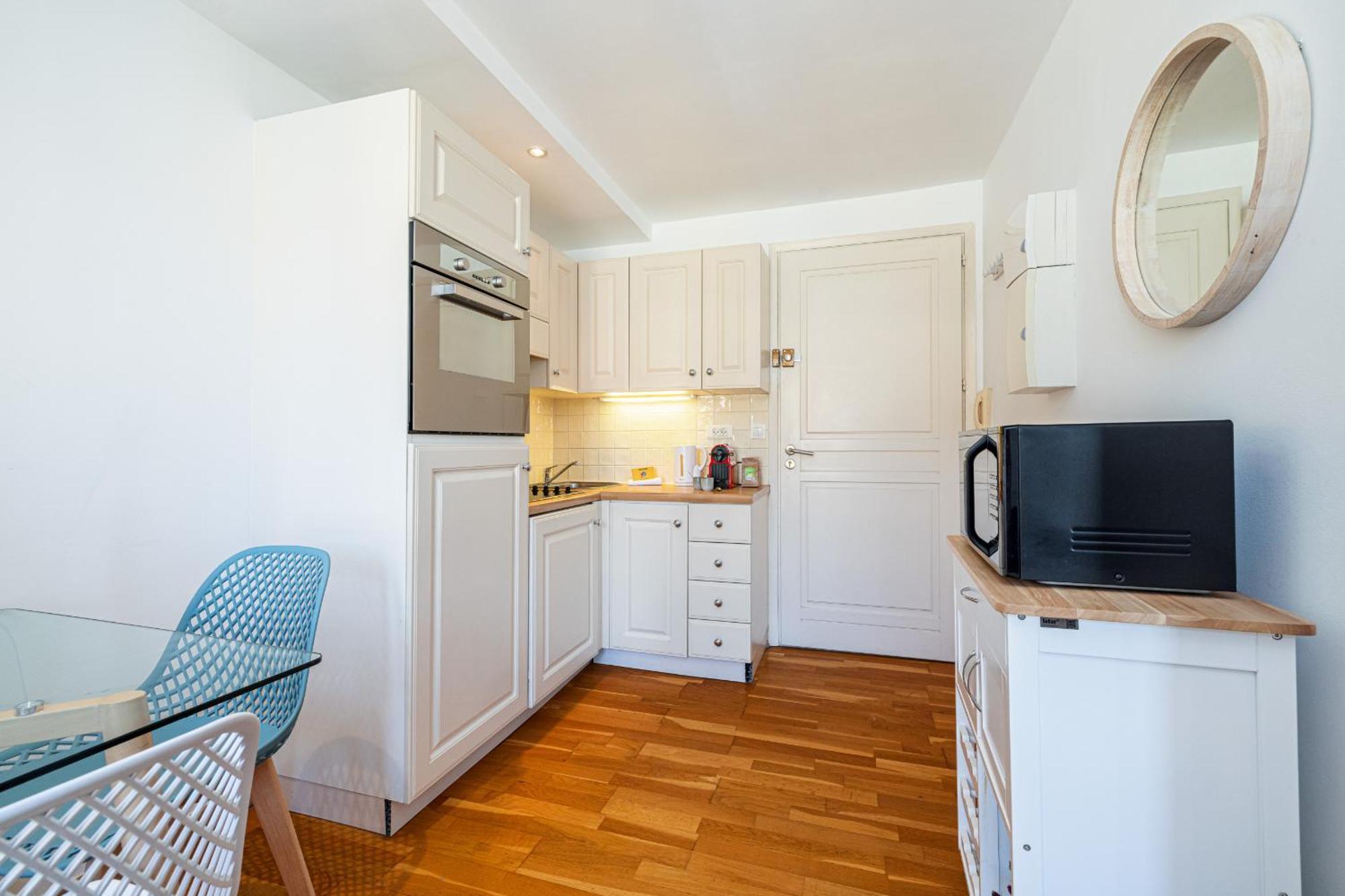 Massena Street - 1 Bdr Duplex With Ac & Parking Apartment Nice Exterior photo